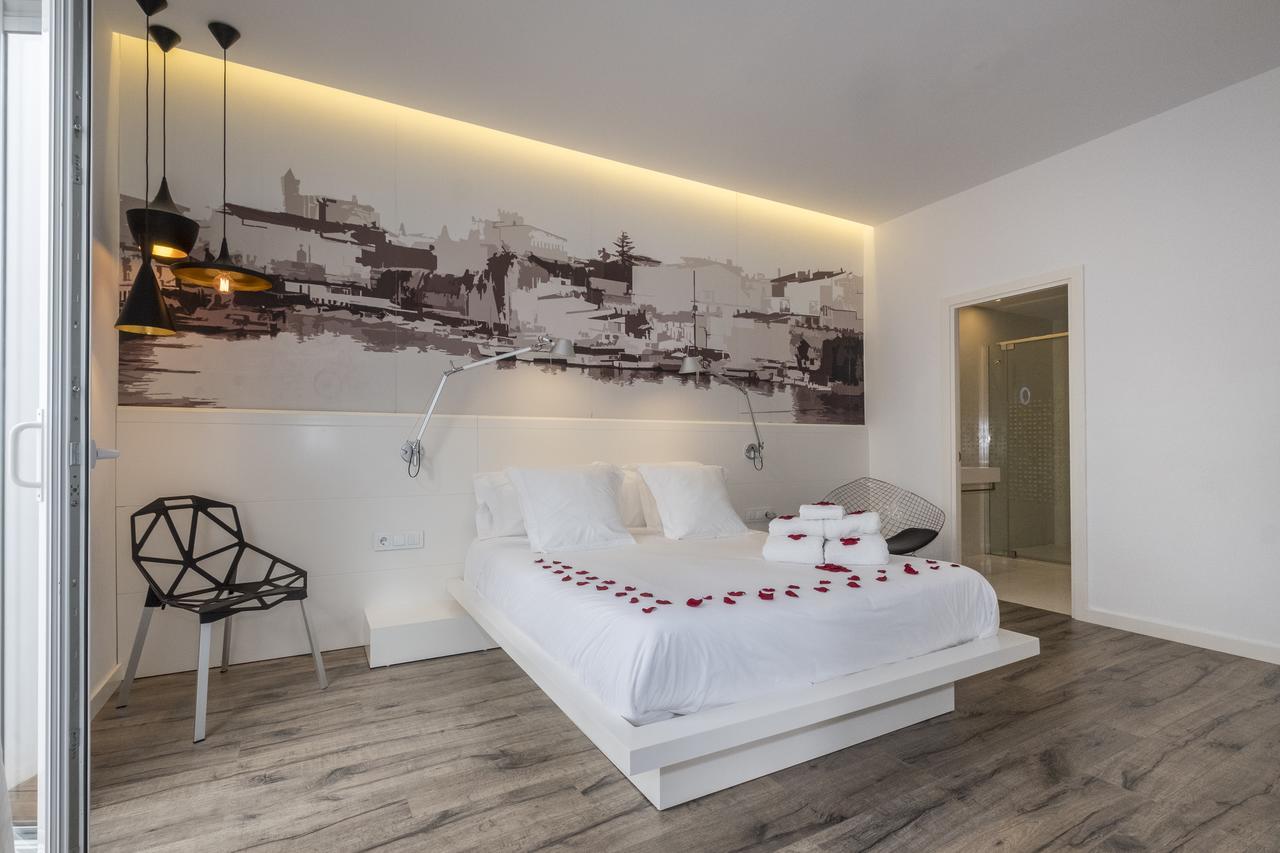Hotel Abril 37 Сьюдадела Экстерьер фото