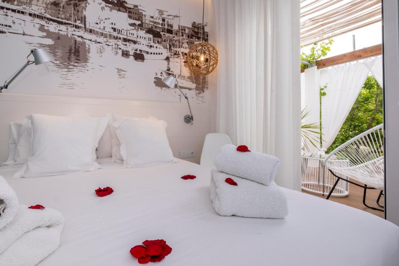 Hotel Abril 37 Сьюдадела Экстерьер фото